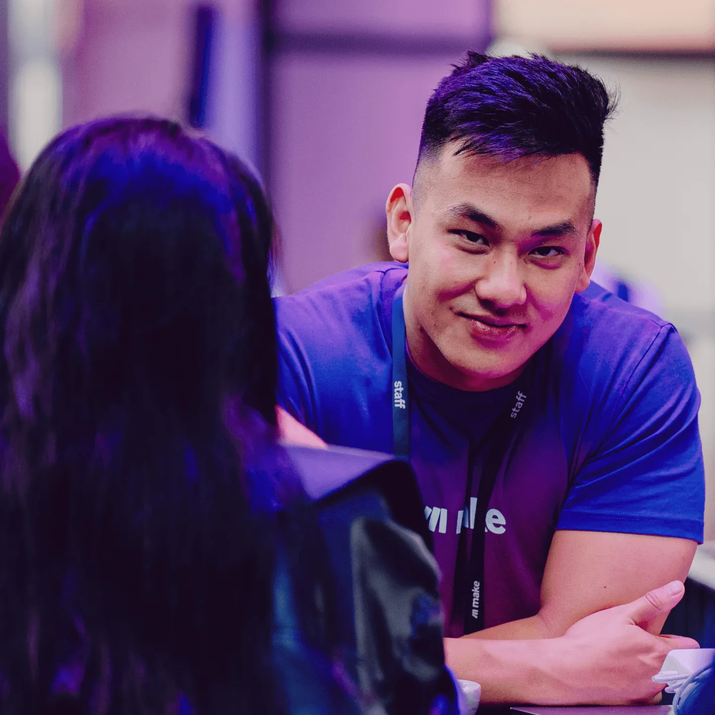 A Make team member in a one-to-one Meet the Makers session with an attendee.