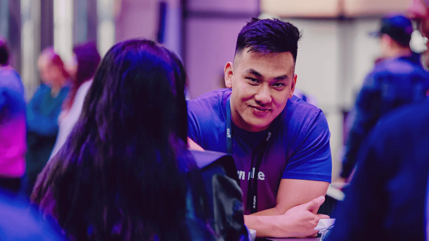 A Make team member in a one-to-one Meet the Makers session with an attendee.